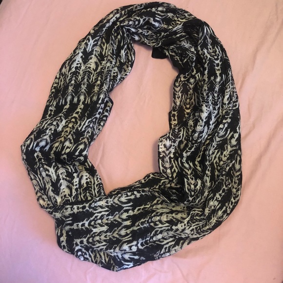Patterned infinity scarf